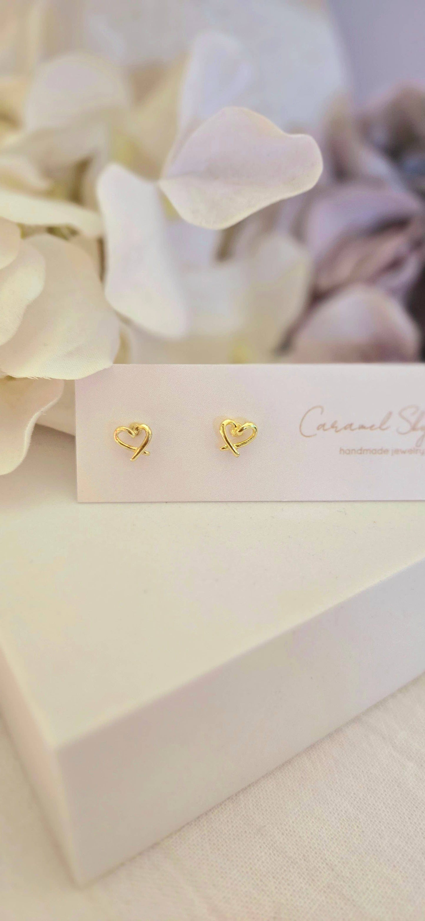 18K Gold Heart Stud Earrings